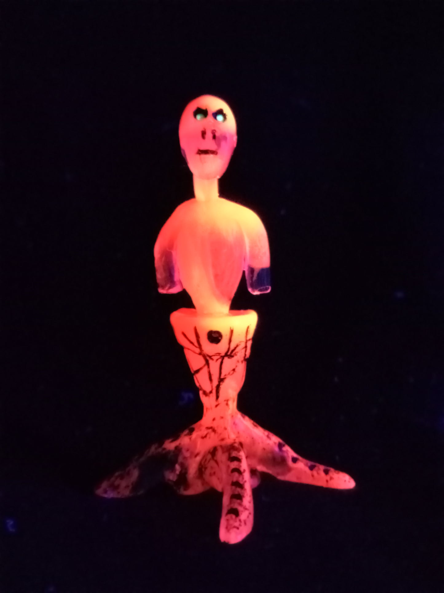 Quadrapuss EBE - Glow In The Dark Pink
