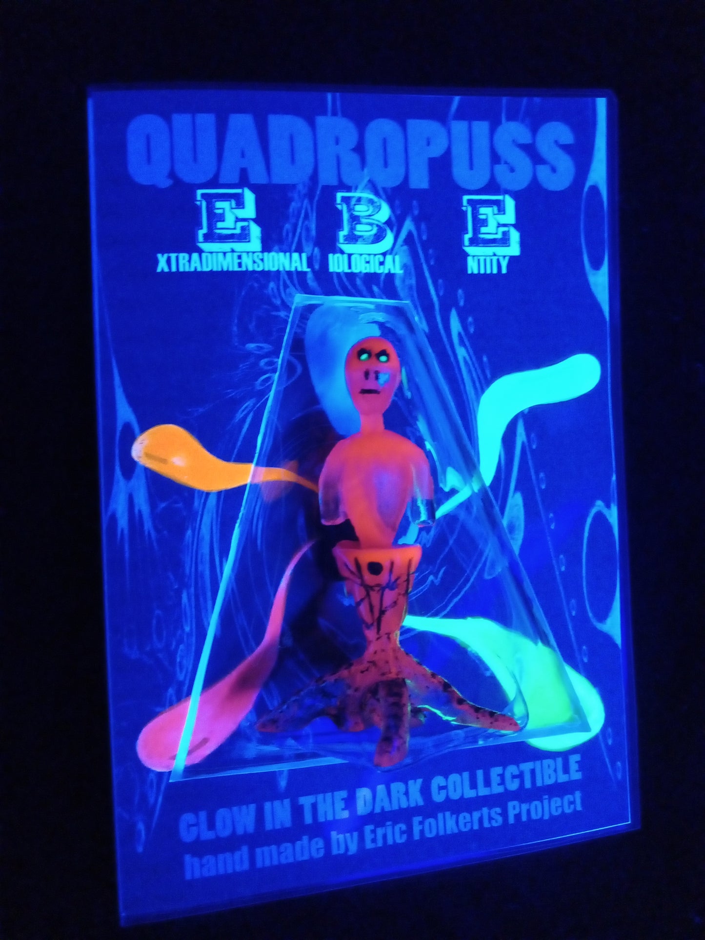 Quadrapuss EBE - Glow In The Dark Pink